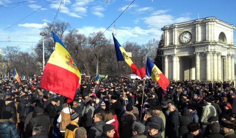 Перед лицом народа выступил журналист Константин Кеяну.