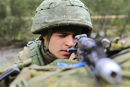 В этом же материале техника Восточного военного округа сравнивается с «музеем антиквариата»