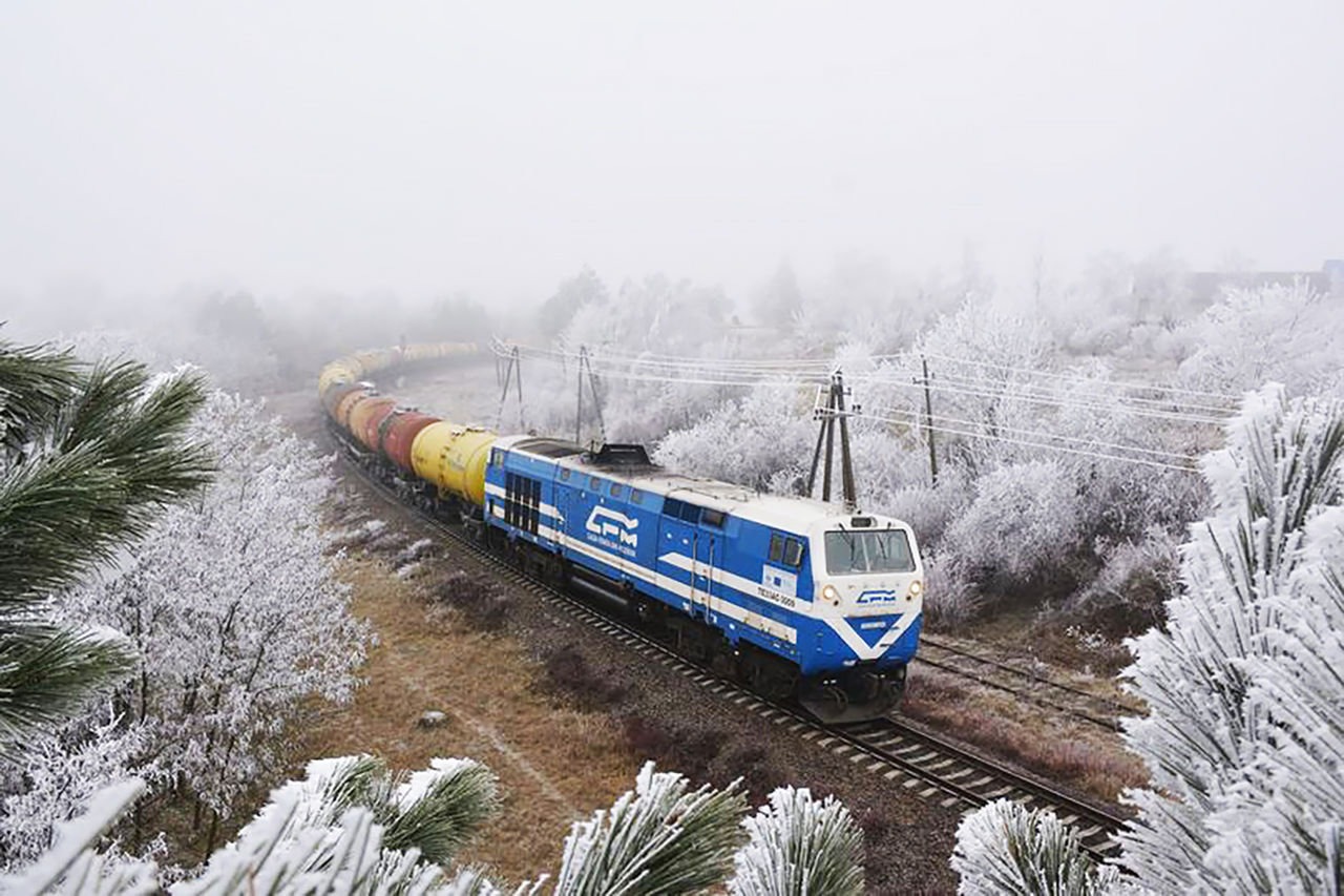 Situația de la CFM se agravează: Volumele de transport de marfă și pasageri au scăzut brusc.