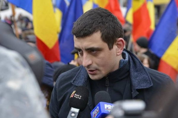 Лидера унионистской организации Acțiunea 2012 Георге Симиона.