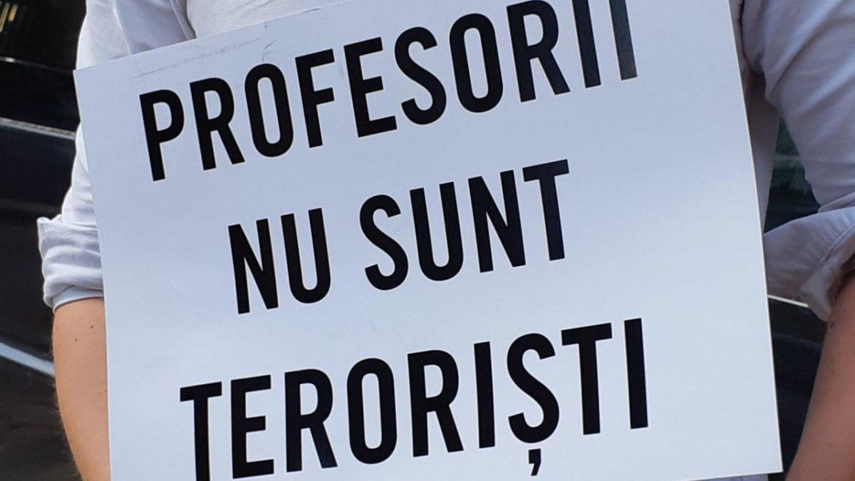 По делу о высылке турецких учителей начались задержания.