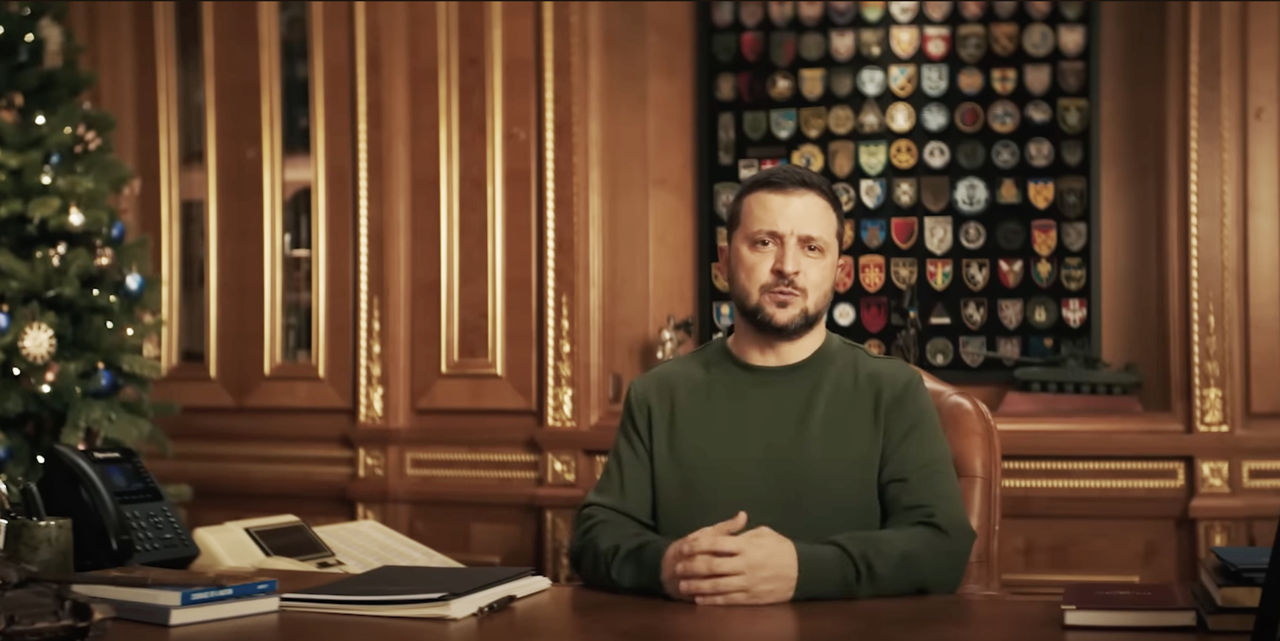 Зеленский: Или ты работаешь, или воюешь.