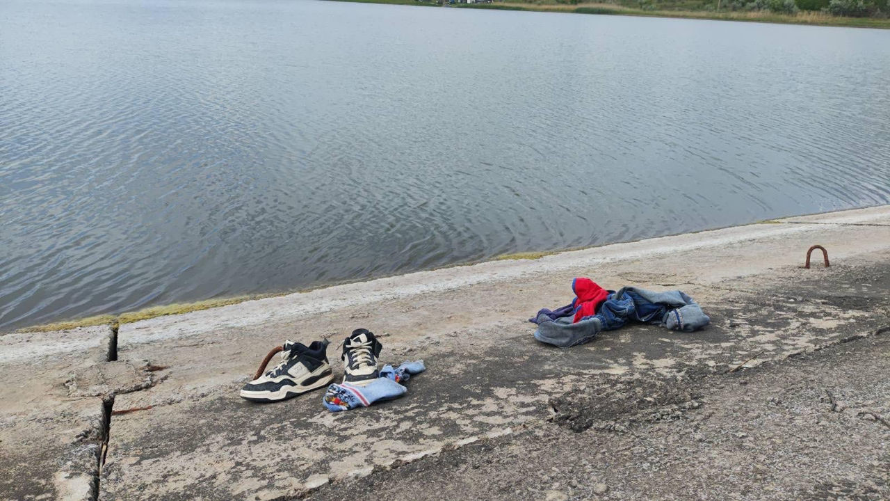 Locuitorii satului Volintiri cer închiderea accesului la lac după moartea a doi copii.