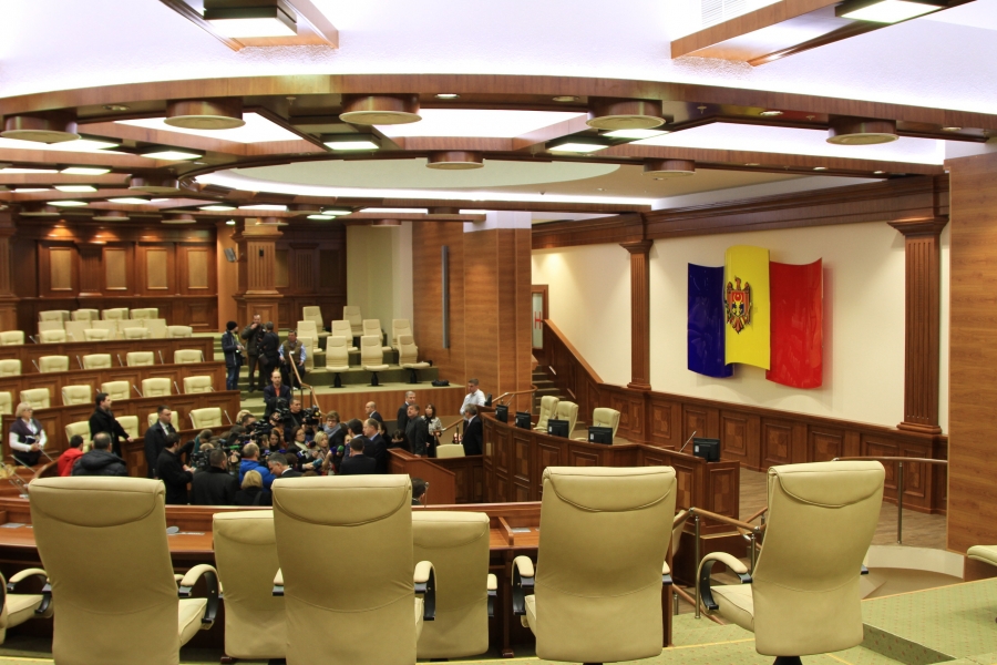 Dragostea şi politica au un numitor comun, şi anume de a te juca cu cuvinte cu dublu sens. Iar oamenilor le place să audă lucruri frumoase, chiar dacă nu întotdeauna adevărate.
