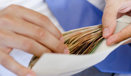 Опрос был проведен при поддержке  Агентства по международному развитию США.