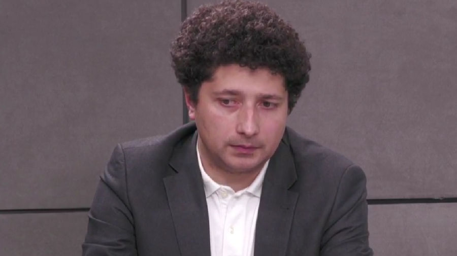 Депутат PAS Раду Мариан.
