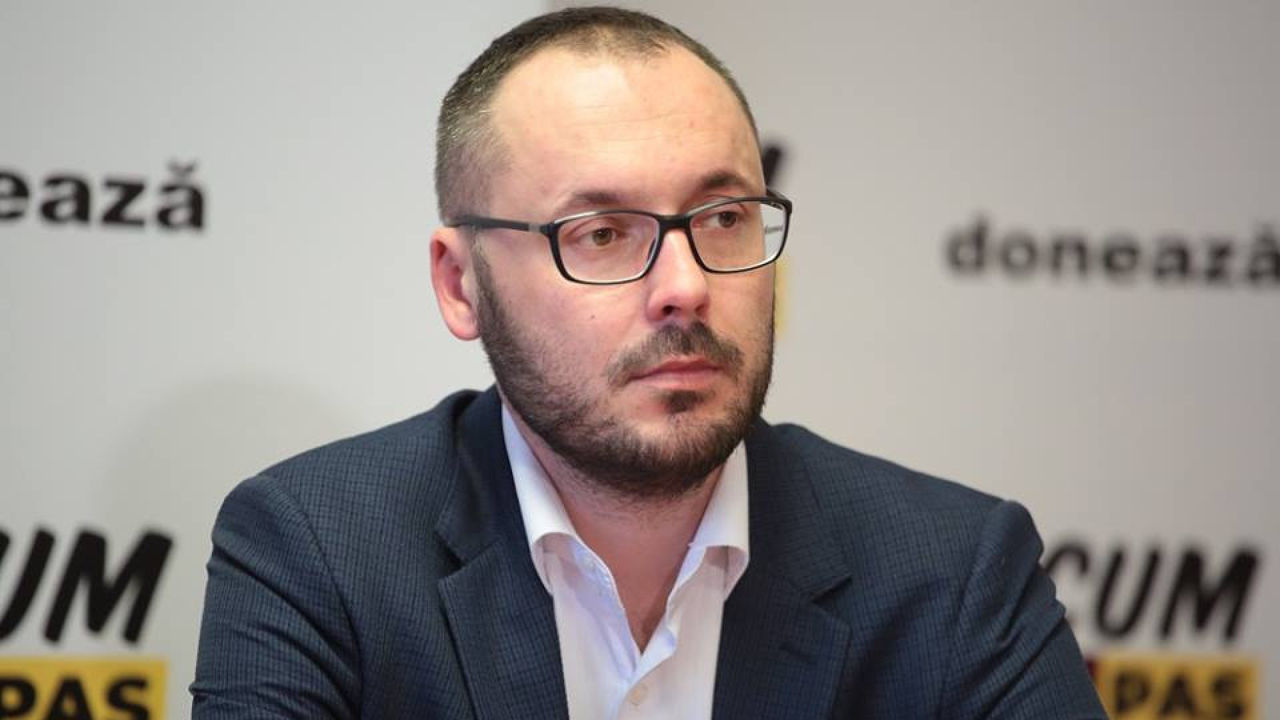 Литвиненко: Нам известно местонахождение всех бежавших политиков.