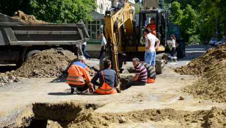 Mai puţine pierderi de apă pe străzile Capitalei. Foto: ipn.md