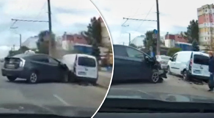 В Кишиневе у водителя такси случился сердечный приступ прямо за рулем авто.