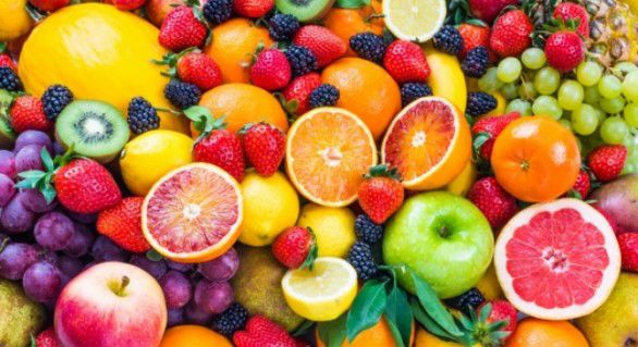 Grapefruitul se regăsește printre cele mai bune fructe de consumat dimineața. Sunt bogate în vitamina C, A, B5, acid foloc, calciu şi fibre.