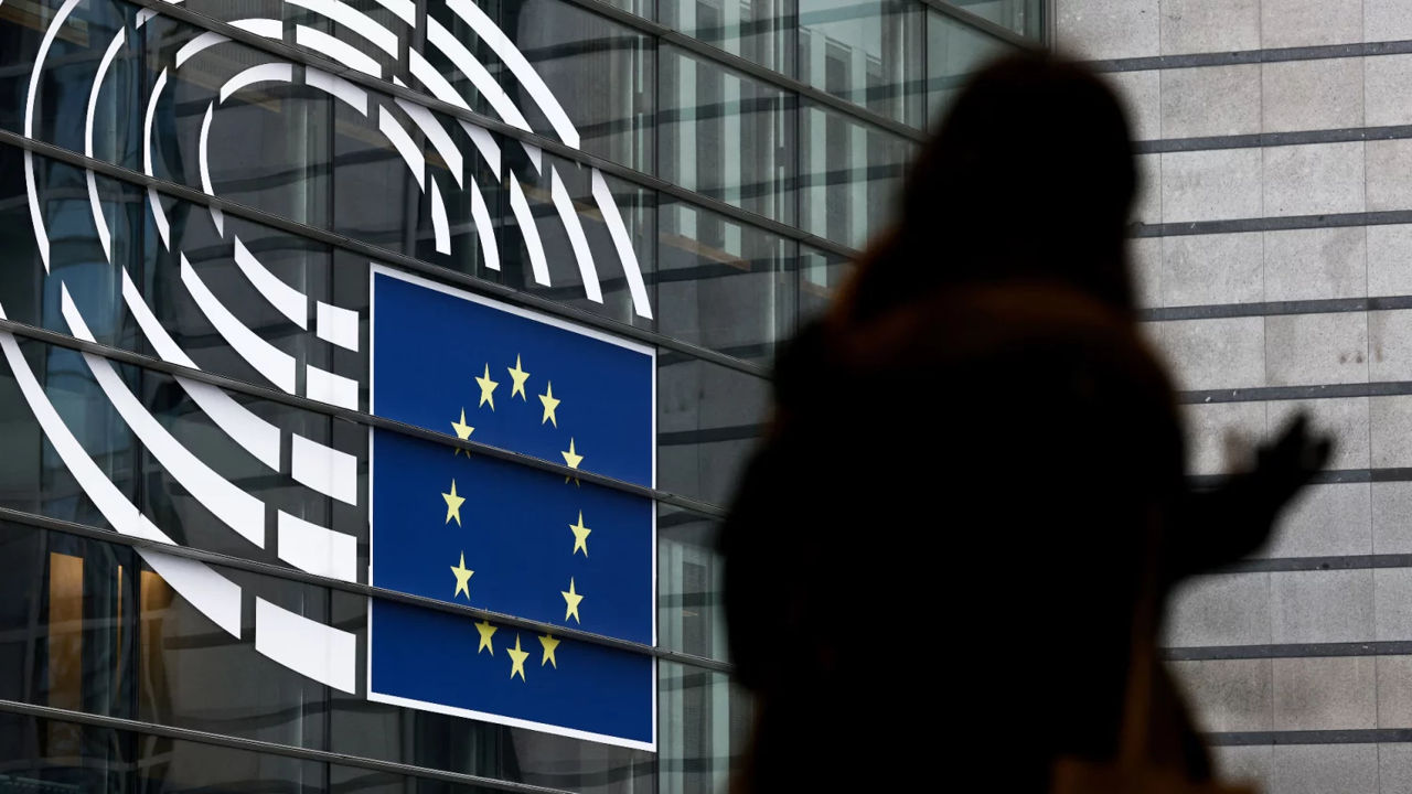 Европарламент будет голосовать за лишение Венгрии голоса в ЕС и расследование по ЕК.