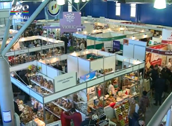 Indemnul producatorilor autohtoni la expozitia Fabricat in Moldova de la Moldexpo. Foto: protv.md