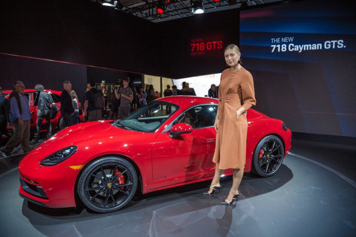 Imagini în premieră cu cel mai nou model Porsche