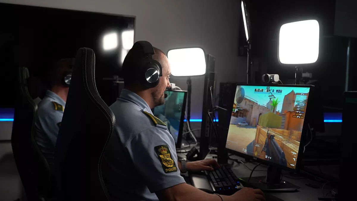 Polițiștii din Danemarca luptă împotriva criminalității prin jocuri online cu copiii.