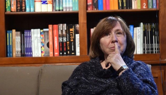Нобелевский лауреат Алексиевич посоветовала Лукашенко уйти в отставку. Фото: ukrinform.ru.