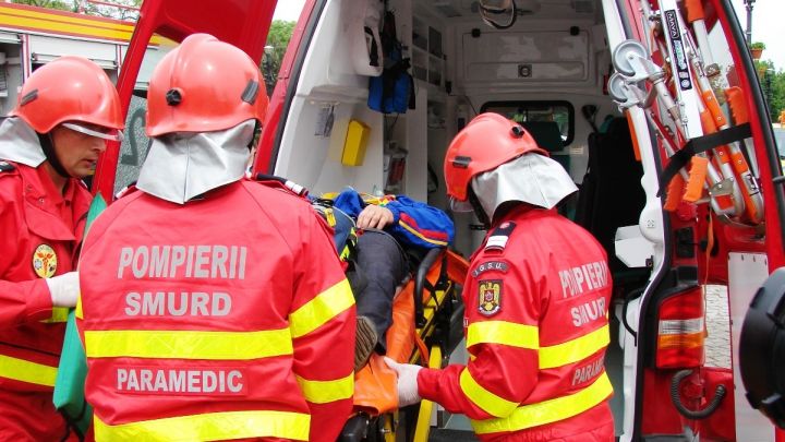 Accident teribil la Sângerei în urma coliziunii a unui microbuz de rută și a unui atumobil. Foto: novatv.ro