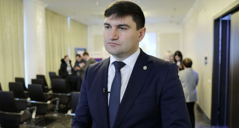 Глава ANSA отказался комментировать решение о своей отставке.