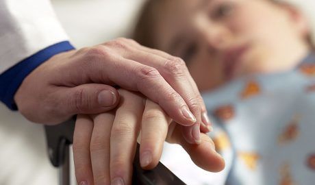 Семья из Комрата получит от властей Гагаузии около 10 тысяч евро на лечение ребёнка.