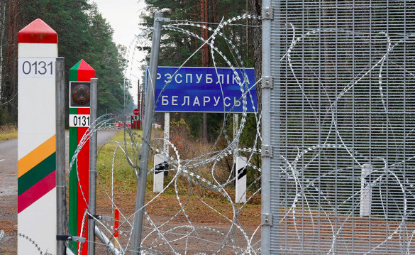 Литва одобрила введение чрезвычайного положения на границе с Белоруссией.