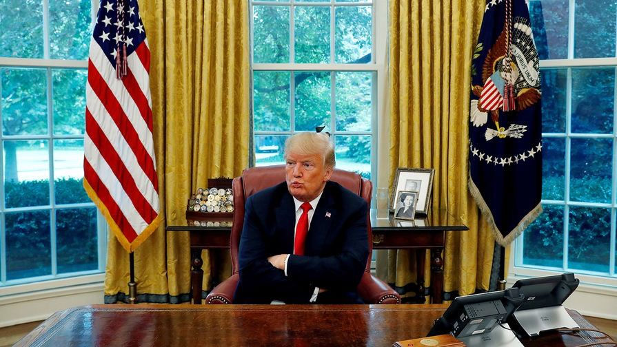 Трамп выгнал журналиста из Белого дома из-за спора о названии залива.