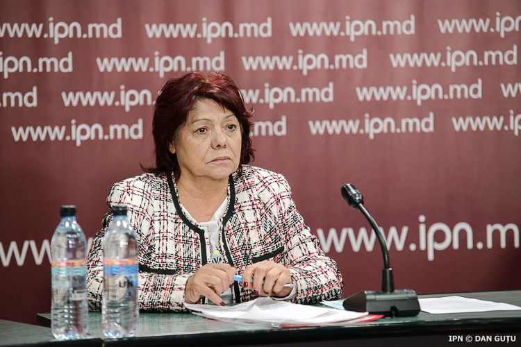 Мать Глижина призывает власти оказать содействие в его освобождении.