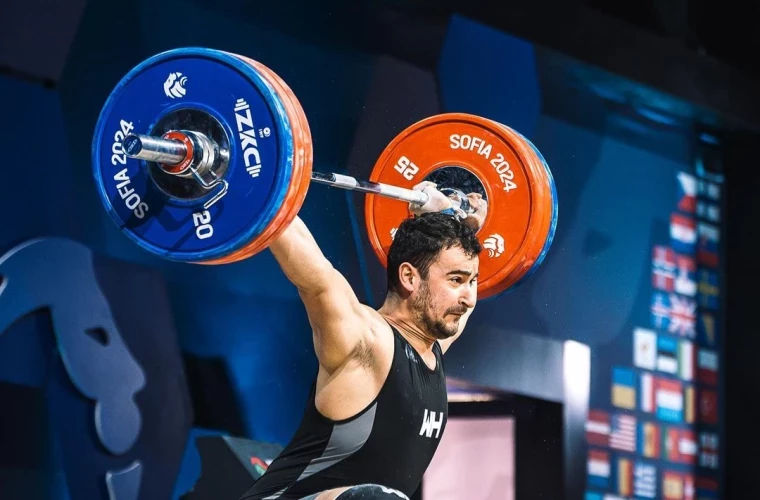Halterofilul Marin Robu a cucerit medalia de bronz la Campionatul Mondial din Norvegia.