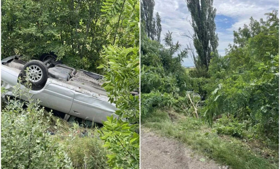 Accident pe traseul Râșcani-Glodeni: O femeie a pierdut controlul volanului, iar mașina a derapat de pe traseu.