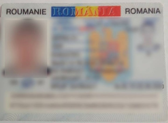 За услуги по изготовлению документа молдаванин заплатил 350 евро. Фото: border.gov.md.