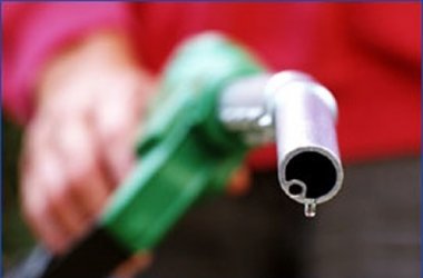 Până acum acesta era vândut la preţ de 8 lei şi 90 de bani. Şoferii sunt nemulţumiţi de decizia petroliştilor.