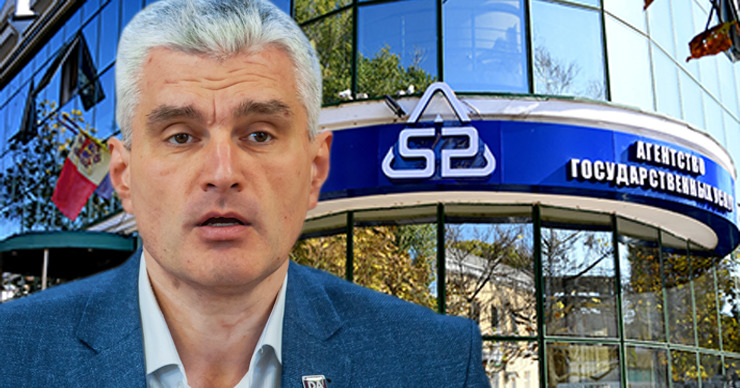 Слусарь: Кредиты, взятые АГУ, будут возвращаться за счет граждан. Коллаж: Point.md