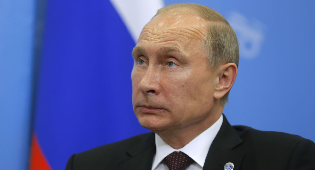 Sancţiunile economice şi prăbuşirea pieţei energetice au generat scufundarea economiei din Rusia şi deprecierea rapidă a rublei. Foto: politico.com