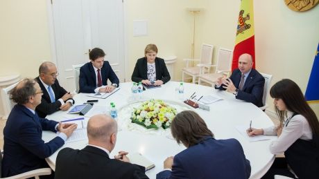 Premierul Pavel Filip s-a întâlnit cu reprezentanţii BERD. Foto: biroul comunicare și relații cu presa al guvernului
