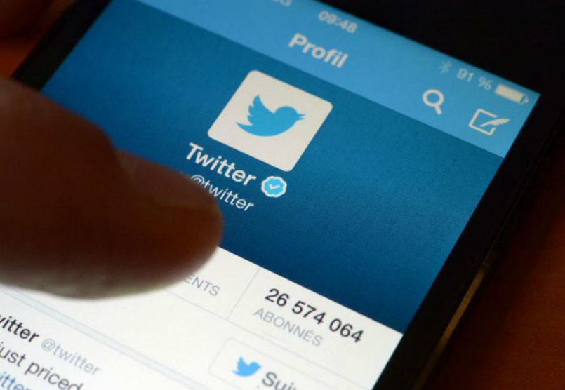 Twitter упростил получение синей «галочки».