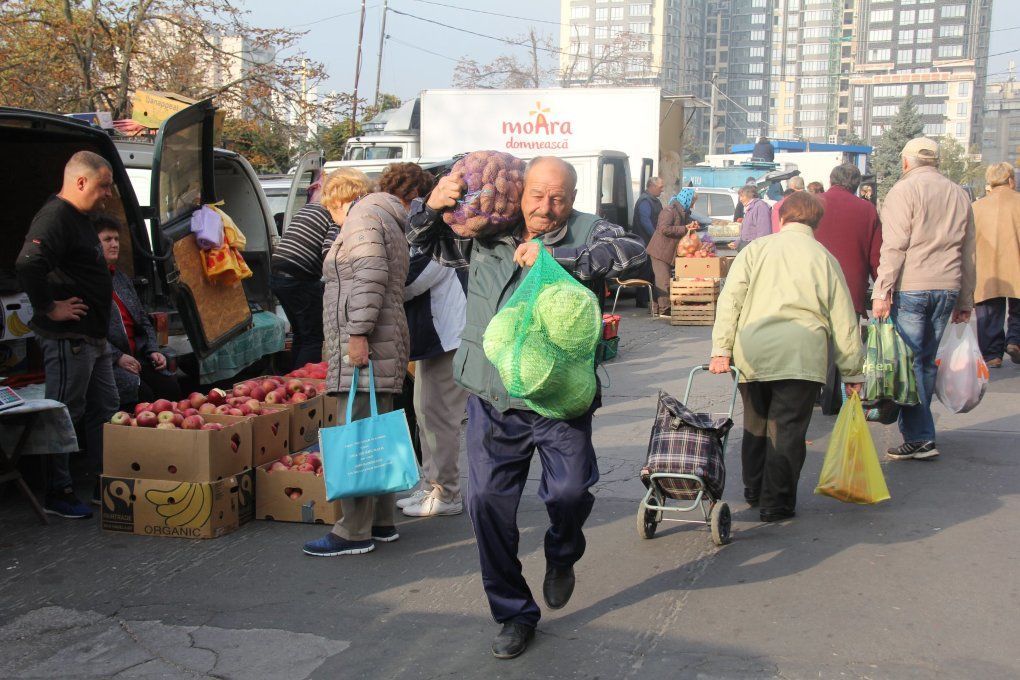 Сегодня на Рышкановке вновь открыта сезонная ярмарка.