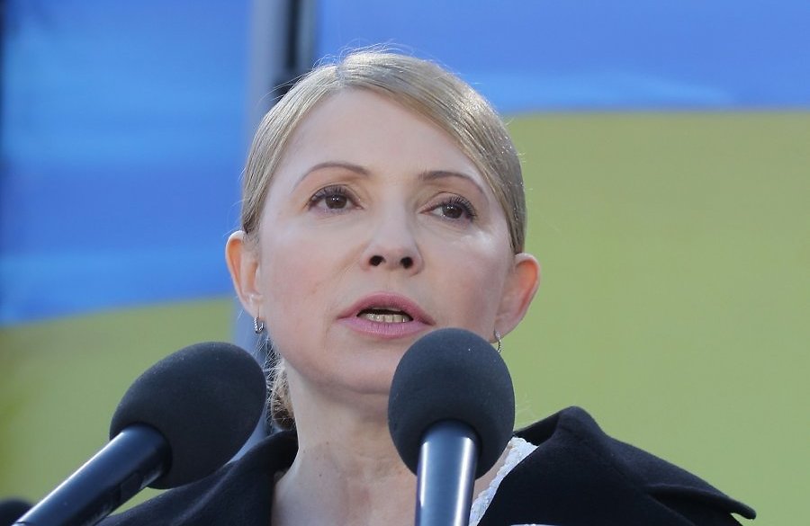 В Донецке Юлия Тимошенко намерена встретиться с протестующими, занявшими административные здания в городе.