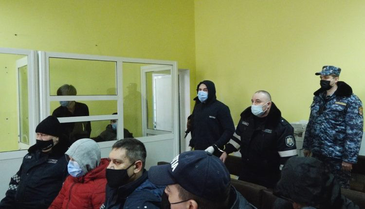 Признание в двойном убийстве в Хилиуцах. Отвод судей не состоялся.