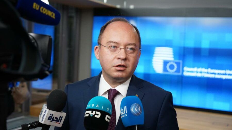 Глава МИД Румынии Богдан Ауреску.