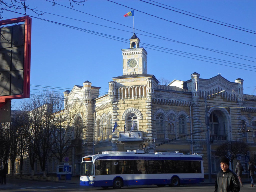 В проекте муниципального бюджета на 2017 год предусмотрены доходы в размере 3 млрд. леев с лишним.