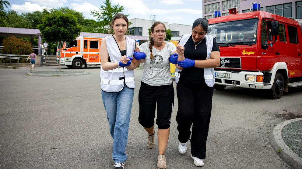 Prima școală germană introduce un curs de protecție civilă.