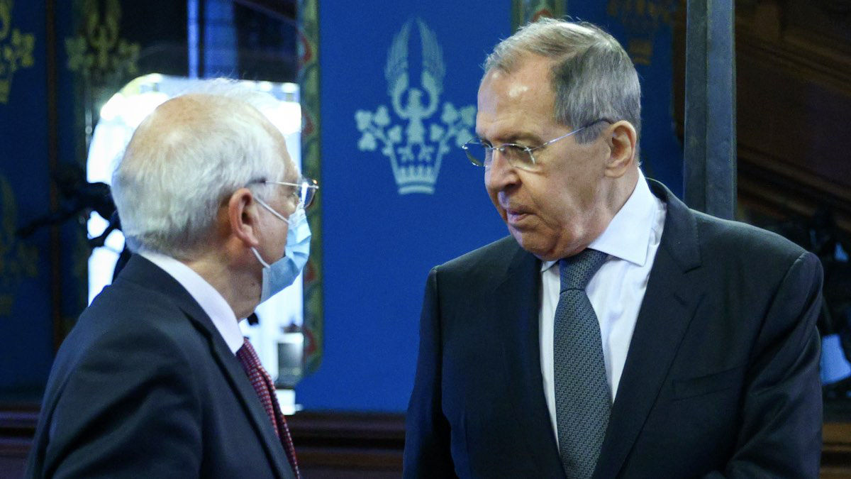 Кремль признал, что в Африке Лавров популярнее Борреля: Шансов нет.