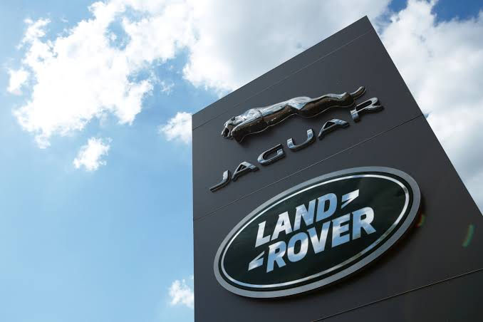 Jaguar Land Rover сократит около 12% штата из-за кризиса на авторынке.