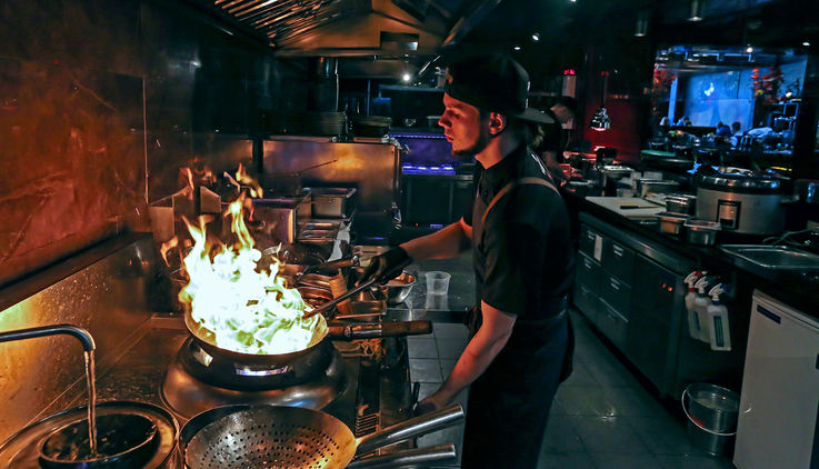 Работники ресторанов приоткрыли интригующие секреты своей профессии