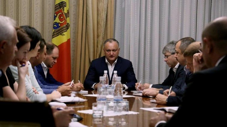Правительство и парламент будут бойкотировать заседание ВСБ.
