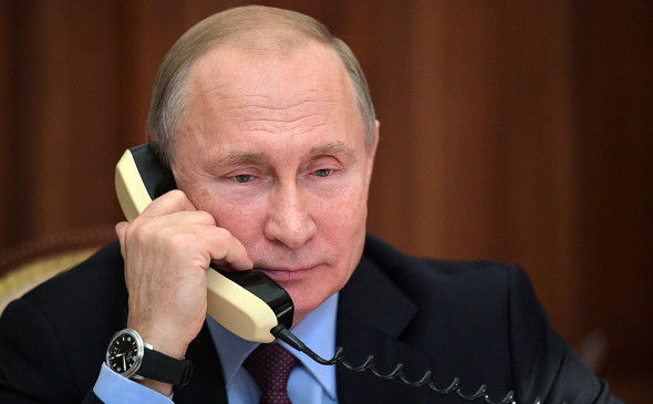 Путин и Лукашенко обсудили поставки энергии в Европу и «вопросы обороны».