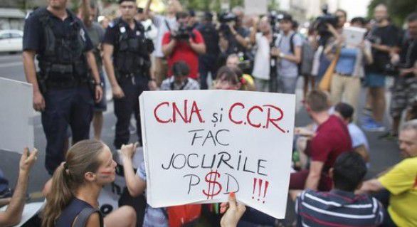 Cod roșu la DNA: Românii au ieșit în stradă pentru apărarea justiţiei independente