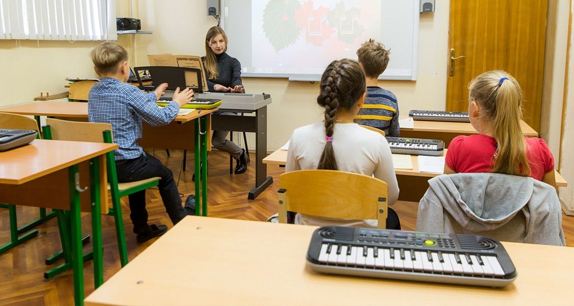 В школах Италии не разрешат петь на уроках музыки из-за коронавируса.