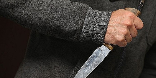 В Кишиневе пьяный отец порезал ножом собственного сына.