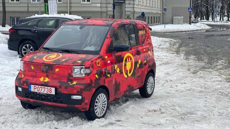Латвийская компания Dartz показала самый дешёвый в Европе электрокар.