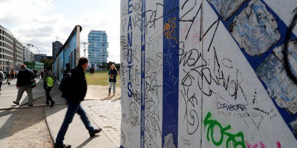 Германия празднует 30 лет падения Берлинской стены.