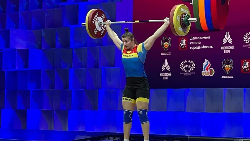 Елена Кылчик завоевала серебро на чемпионате Европы по тяжелой атлетике.